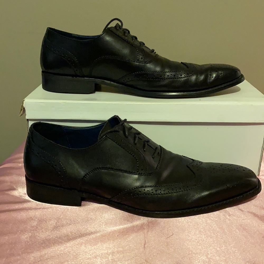 Steve Madden black leather brogues
